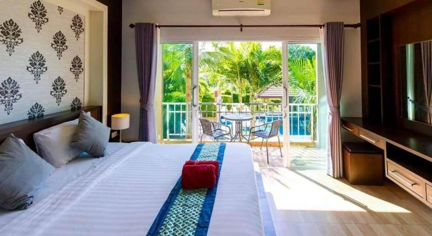 Image of 2-Bedroom Poolside Suite 7
