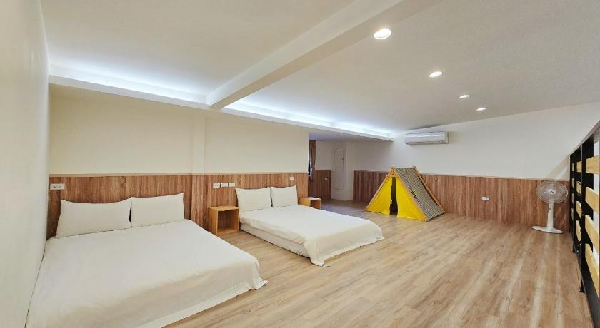 Image of Duplex Family Suite 12