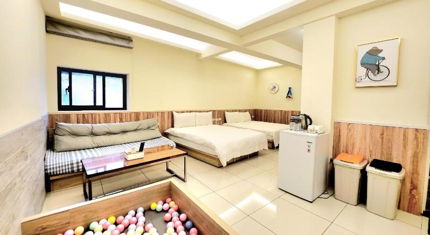 Image of Deluxe Quadruple Room 10