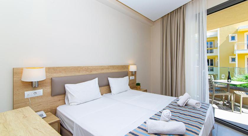 Image of Superior One-Bedroom Triple Apartment 4