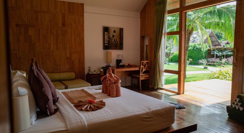 Image of Honeymoon Bungalow with Sea View 3