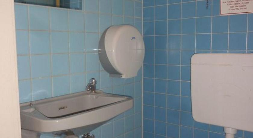 Image of Twin Room with Private Bathroom on floor (sole use) 4