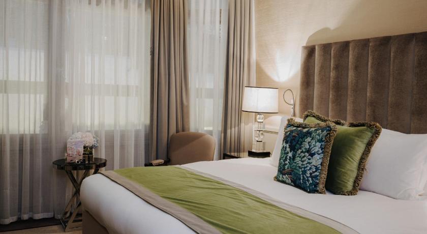 Image of Superior Room 3