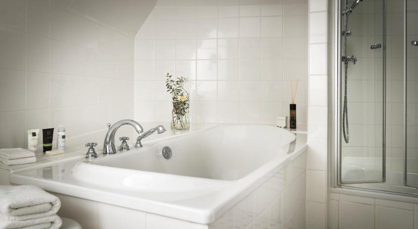 Image of Deluxe Suite with Sea View 2