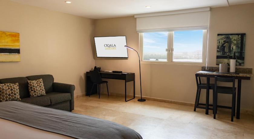 Image of Luxury Studio 7