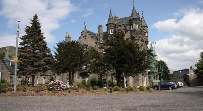 Pollock Halls - Edinburgh First - Campus Accommodation