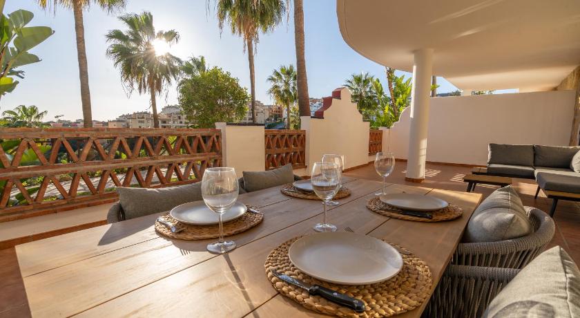 Golf Estate Apartment 3 Pools All Year, Gym, Tennis & Huge Terrace