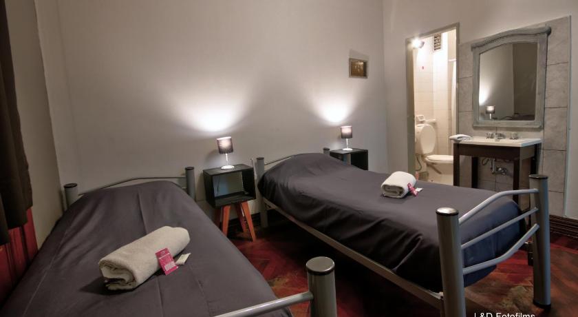 Image of Standard Twin Room 2