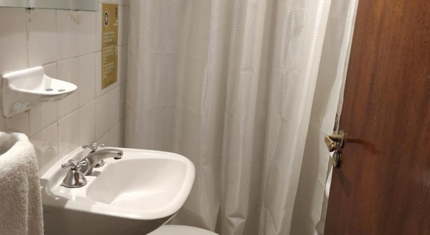 Image of Economy Twin Room 5