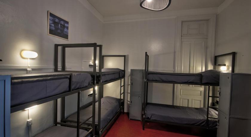 Image of Bunk Bed in Mixed Dormitory Room 0