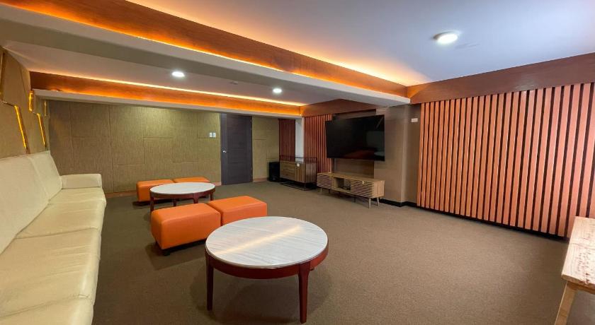 Cebu Mist Mountain Resort powered by Cocotel 3-Star Hotel pool