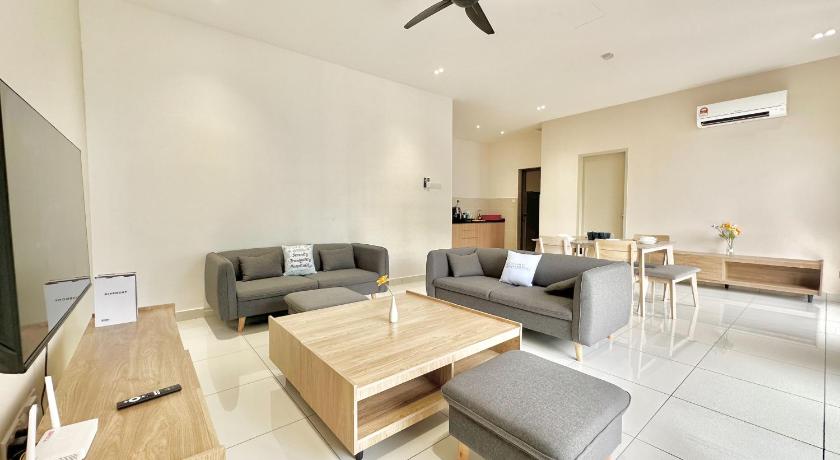 Image of Penthouse Four-Bedroom 12