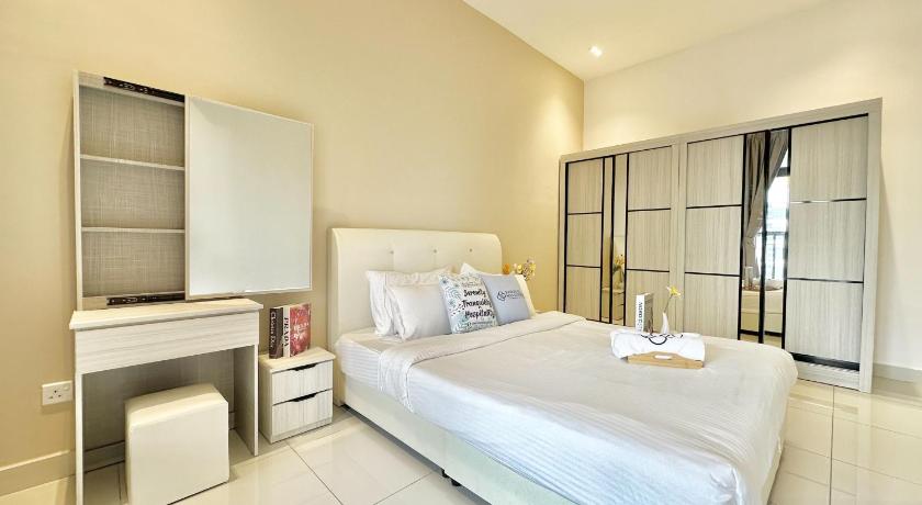Image of Penthouse Four-Bedroom 17