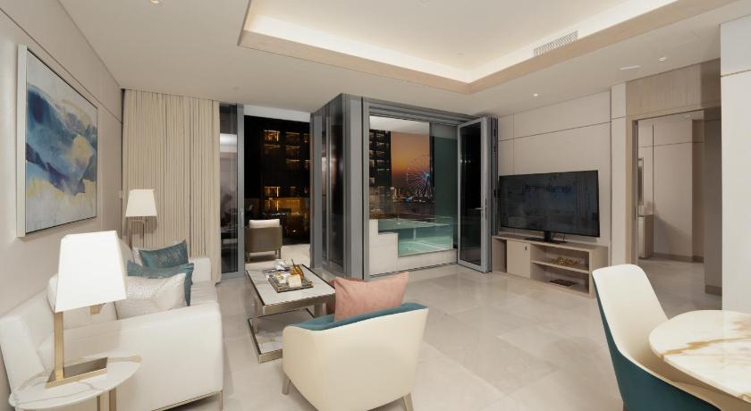 FIVE LUXE - image 13