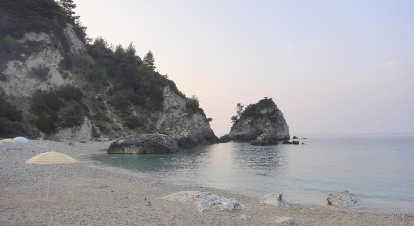 Maria & Kyros House photo