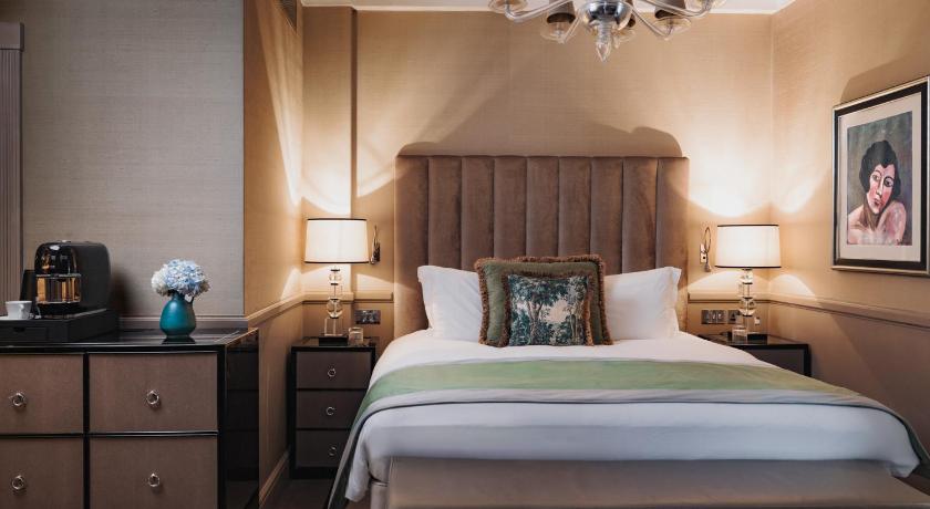 Image of King Room with Balcony 0