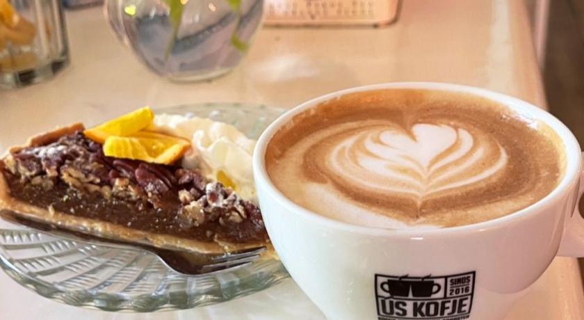 Kimswerd Hotel Greate Pier 3-Star Hotel exterior