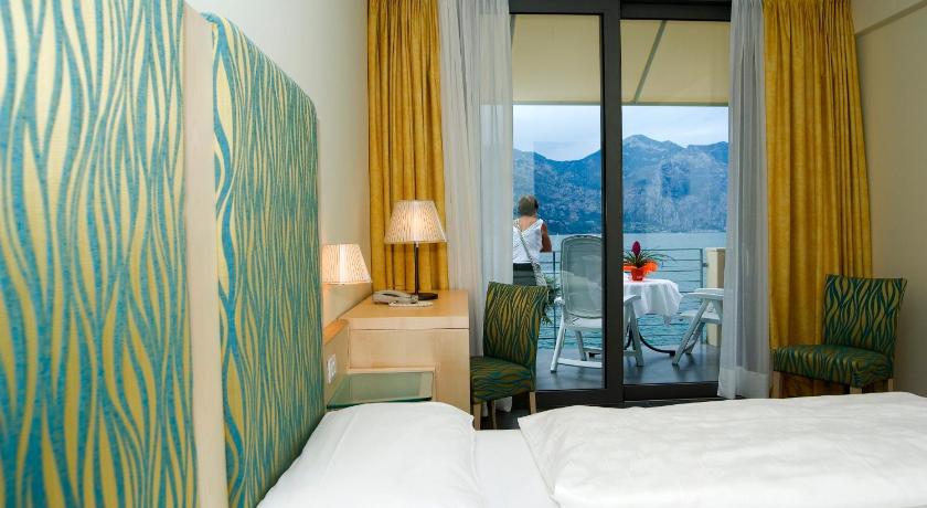 Image of Superior Double Room with Balcony and Lake View 6