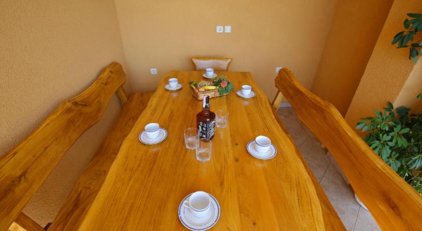 Apartmani Mirjana