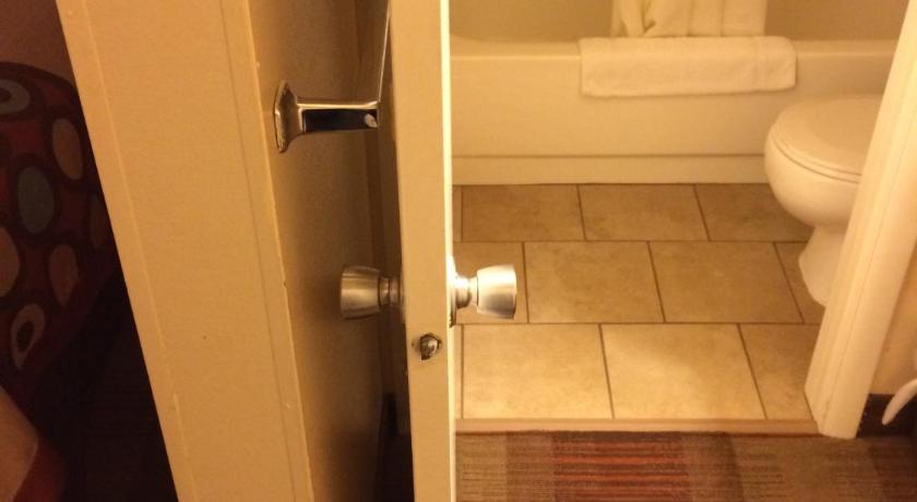 Super 8 By Wyndham Idaho Falls photo