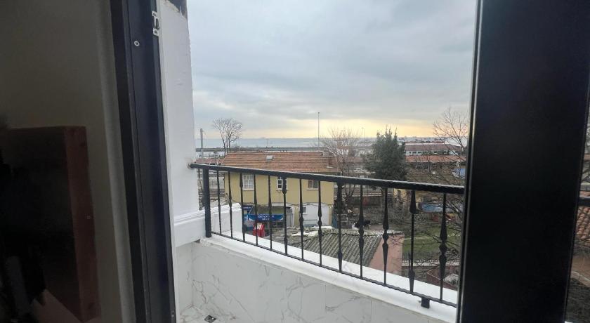 Ninova Boutique Hotel - image 13