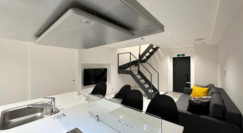 広島 b hotel Rijodori - Modern 6ppl City Apt with Breakfast Included 4つ星 宿泊施設 プール