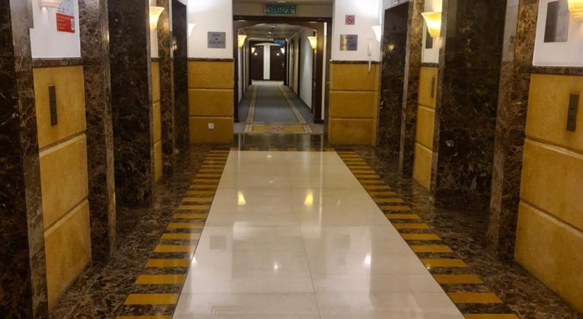 Nice World Service Suite at Times Square Kuala Lumpur - image 6