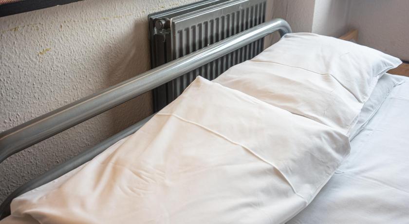 Image of Single Room with Private Bathroom 10