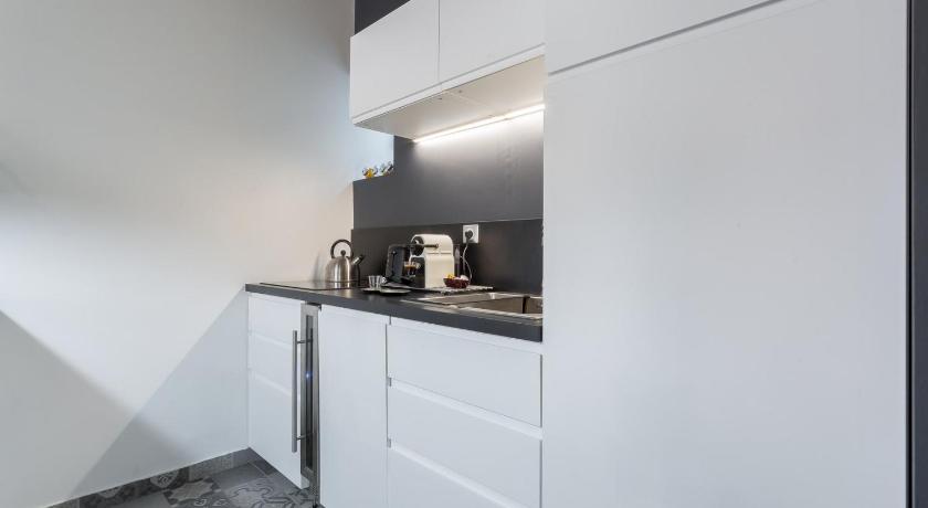 Image of Suite-Deluxe-Private Bathroom 29