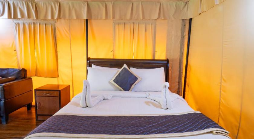 Image of Tented King Room 4