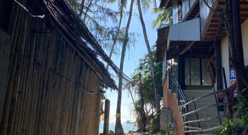 Areca Boracay Bed and Breakfast - image 29