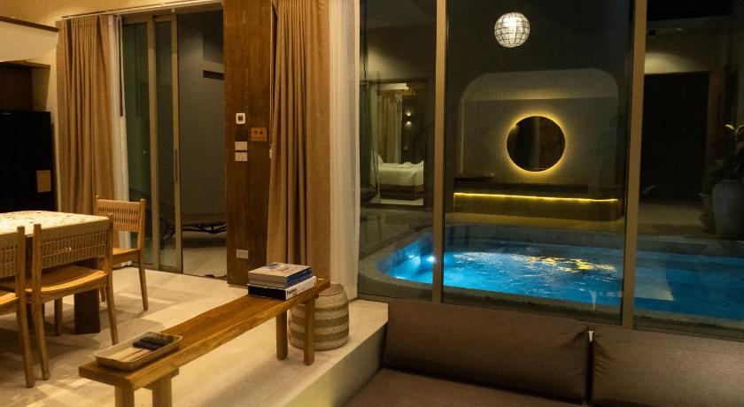 Image of 3-Bedroom Family Pool Villa Suite 15