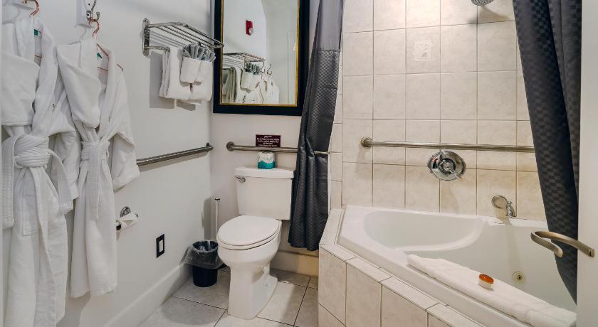Image of Queen Room 6