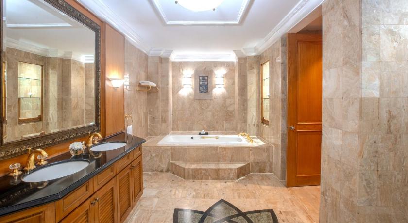 Image of Aryaduta Suite 4