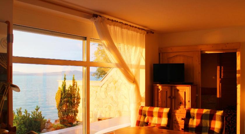 Parton Villa Apartments photo