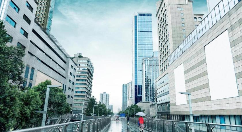 7 Days Inn Chengdu North Railway Metro Station – Chengdu, IL