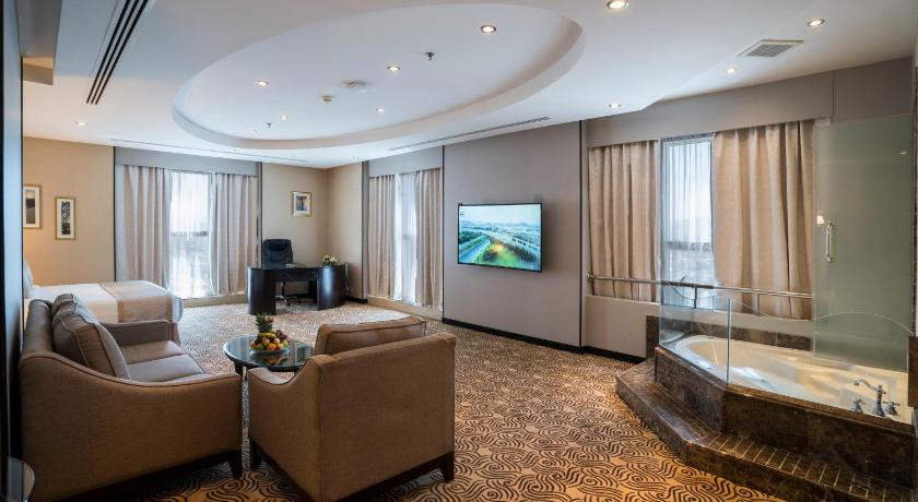 รูปของAwaliv gold suite 1
