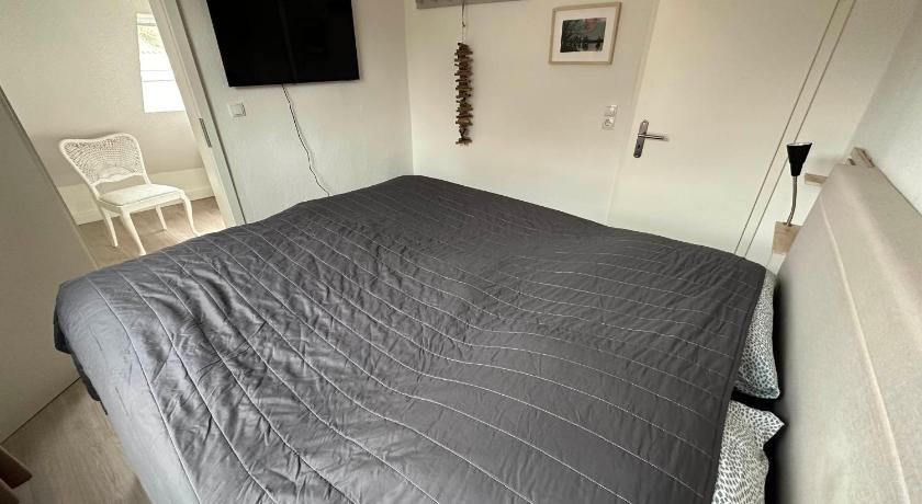 Image of One-Bedroom Apartment 15
