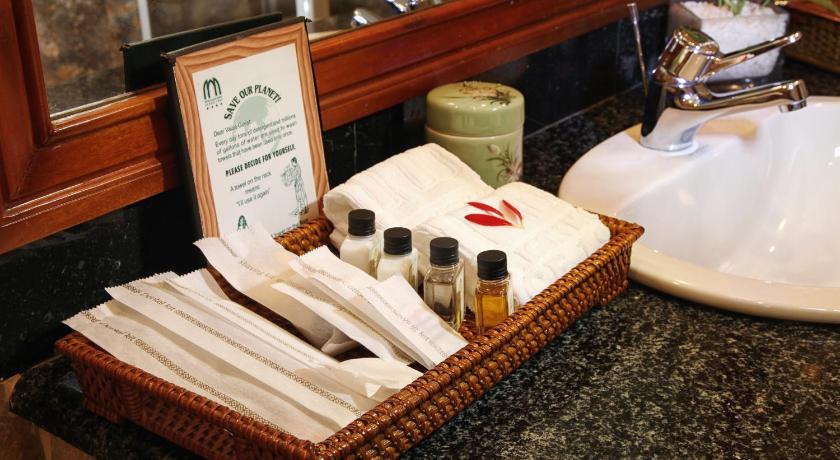 Image of Premium River Deluxe 15