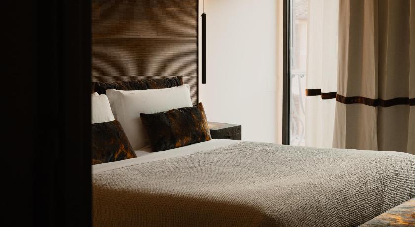 Image of Two-Bedroom Suite - Separate Building (Piazza di Spagna, 31) 5