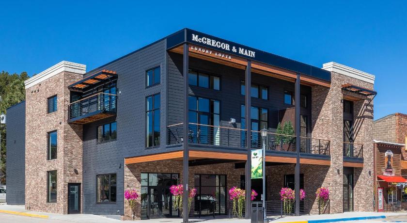 McGregor & Main - Luxury Lofts