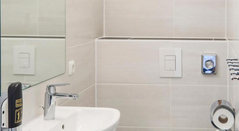 Image of Triple Standard 15