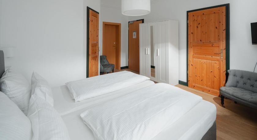 Image of Family Room 5