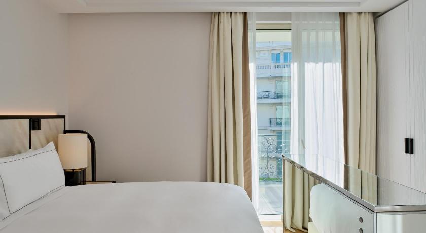 Image of Two-Bedroom Residence with Garden View 6