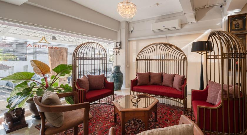 バンコク Aspira Residence Ruamrudee 3つ星 ホテル プール