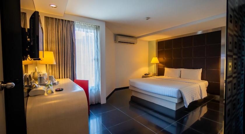 Image of Superior King Room 3