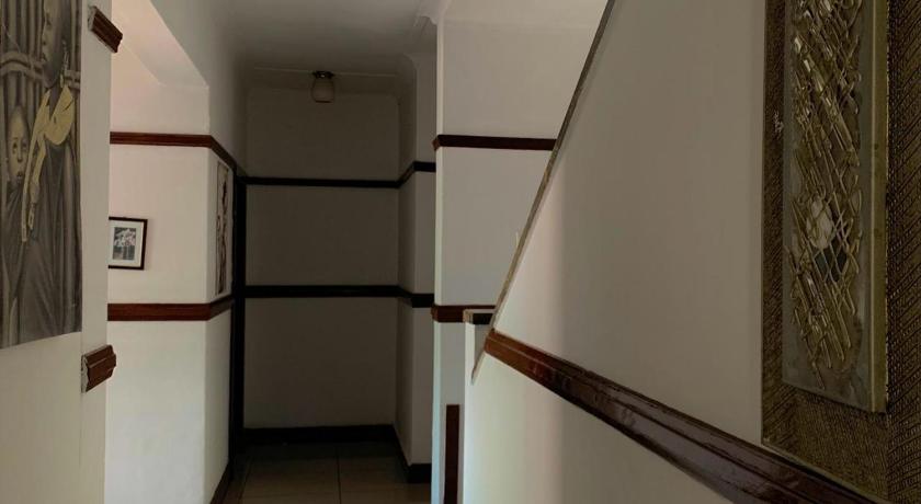 Khayamnandi Lesuire Suites - image 10