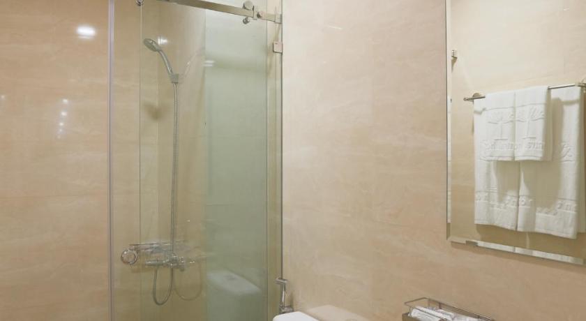 Image of Deluxe Room Twin 8