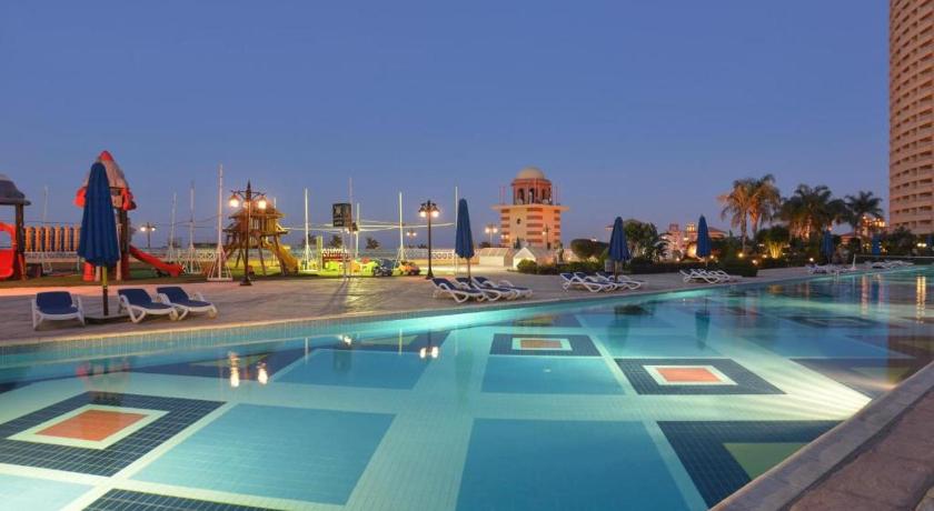 Image of Suite with Pool View 4