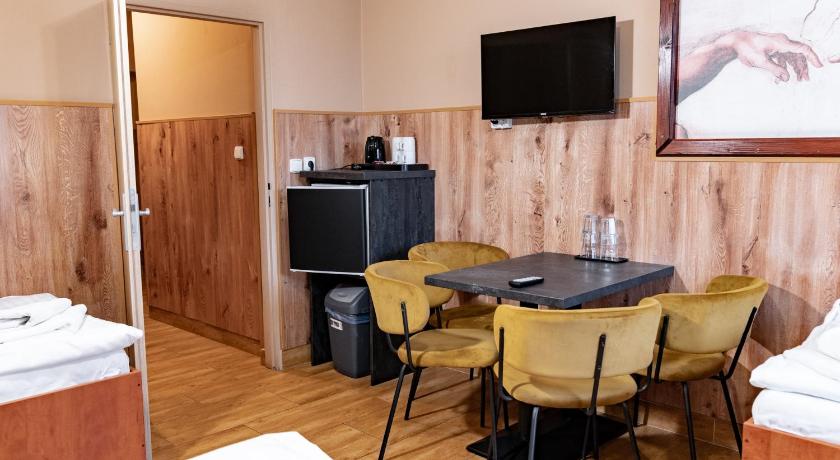 Image of Quadruple Room 1